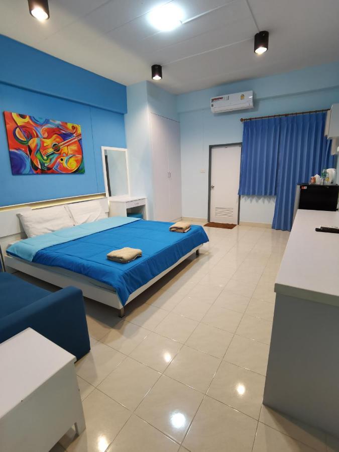 Uj Apartment Bang Saen Ngoại thất bức ảnh