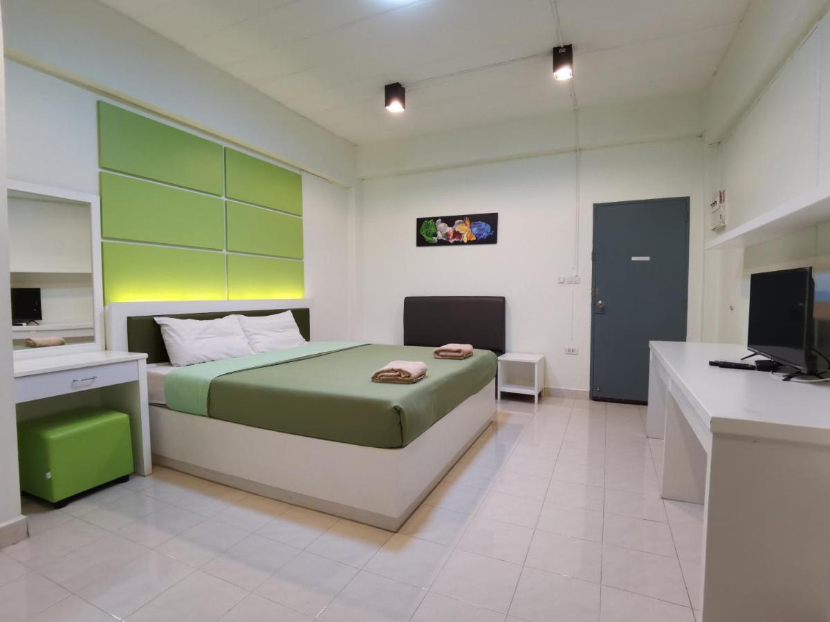 Uj Apartment Bang Saen Ngoại thất bức ảnh